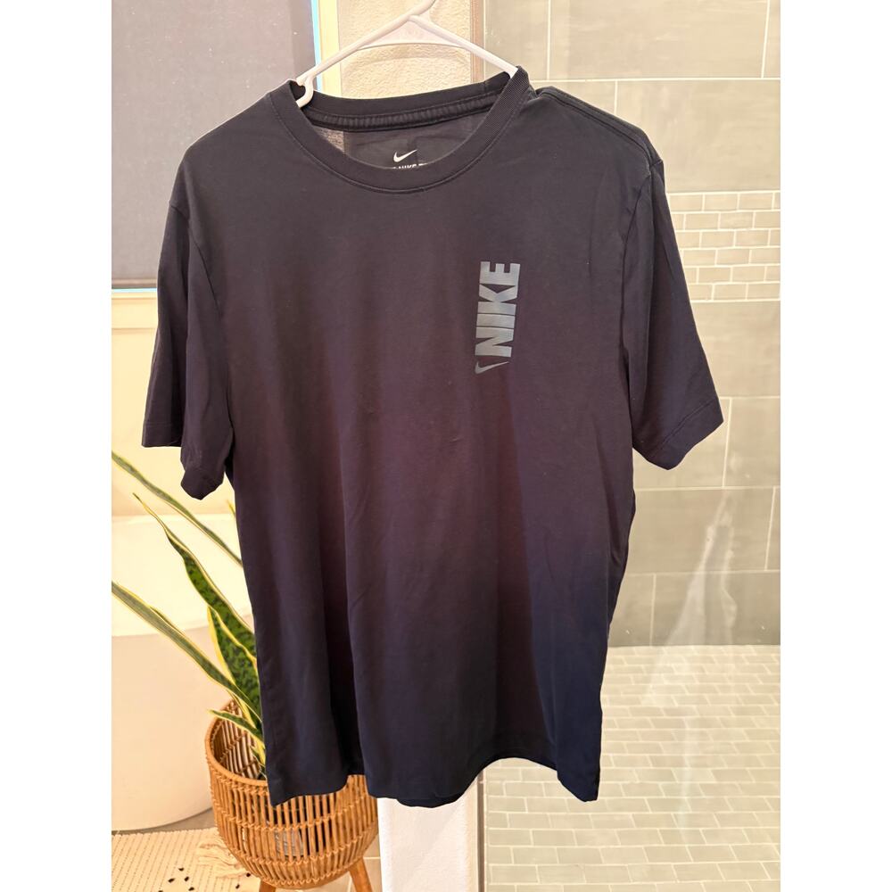 Nike Men’s Tee